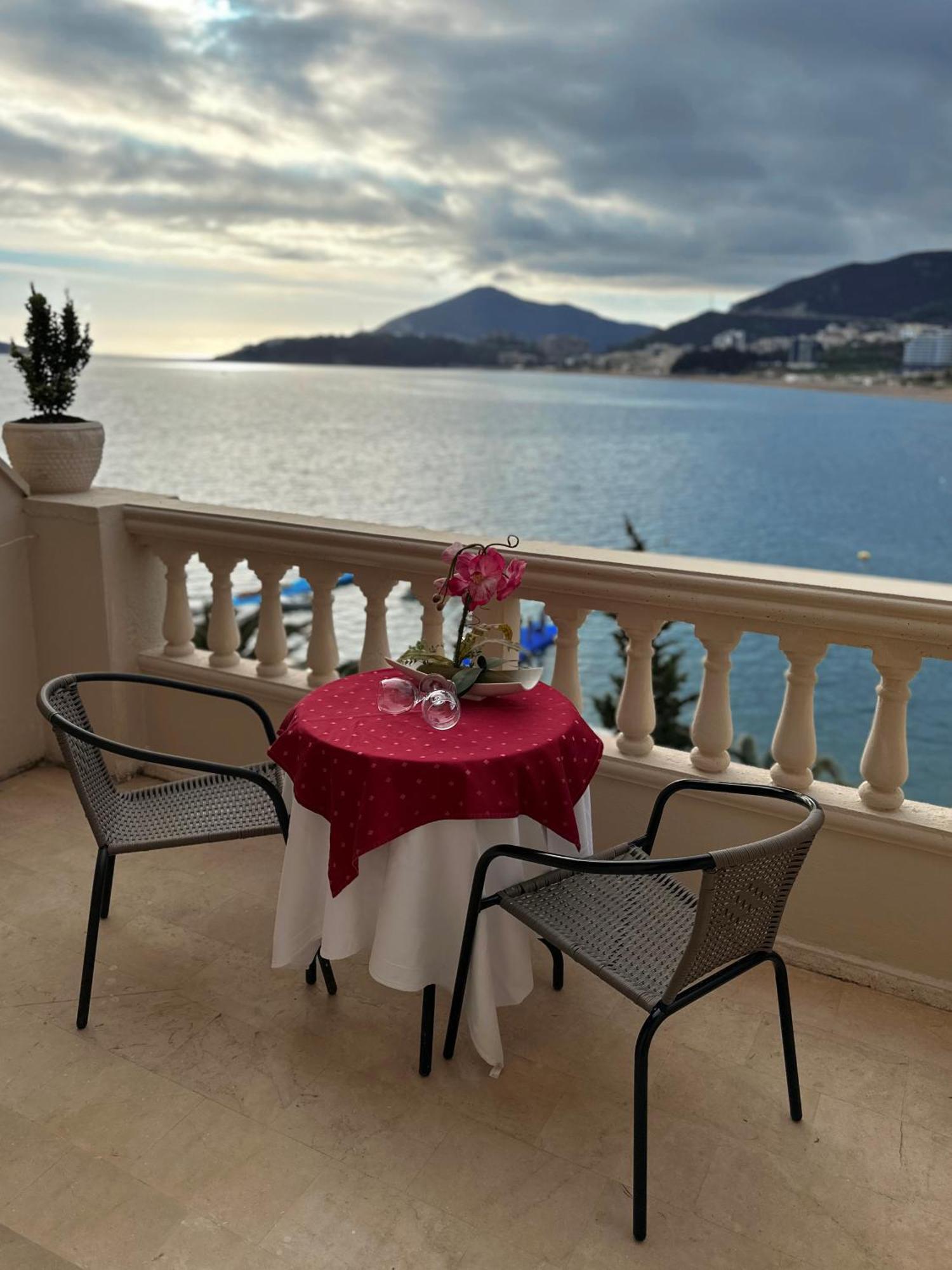 Hotel Kuč Budva Exterior foto