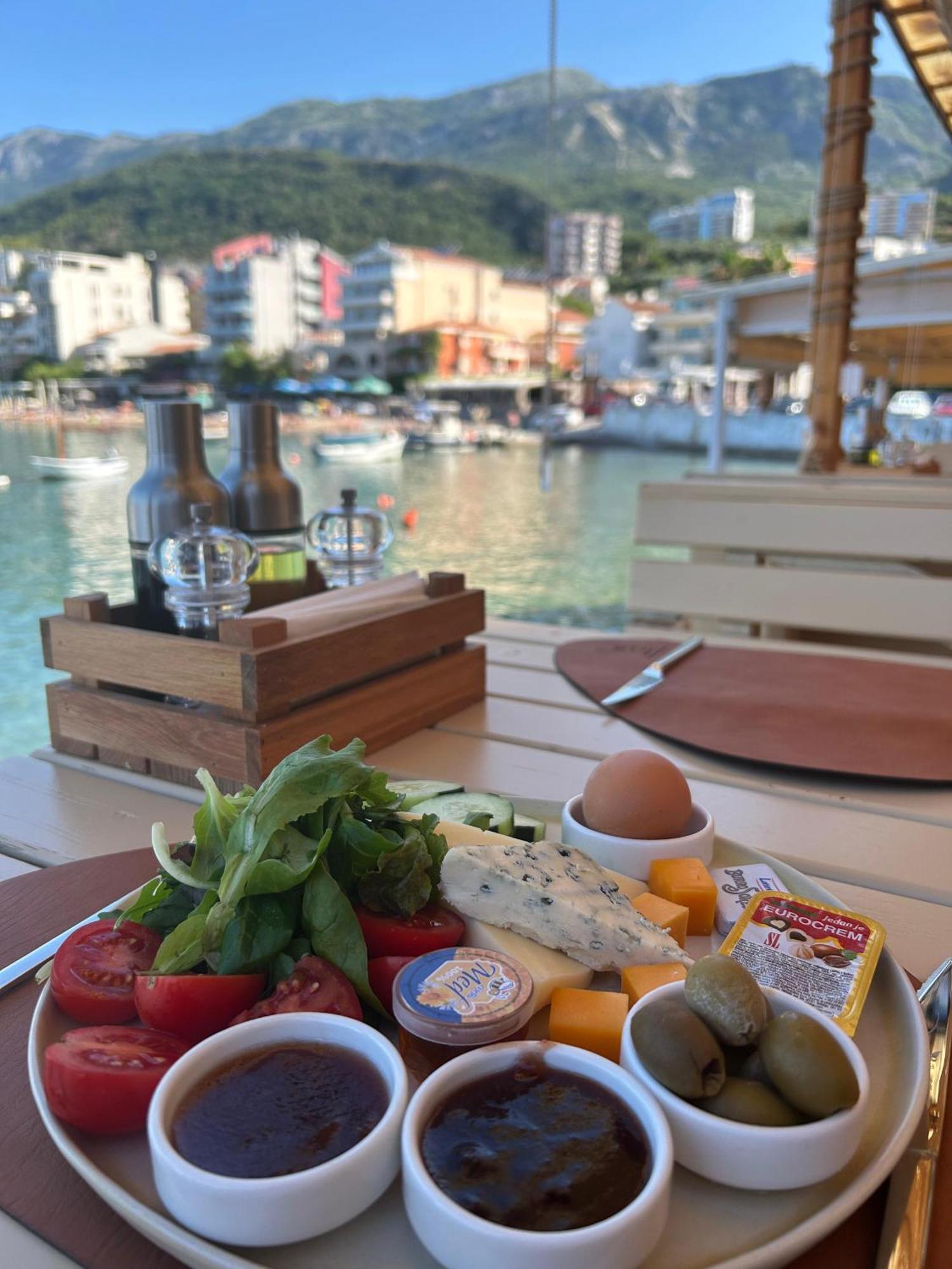 Hotel Kuč Budva Exterior foto